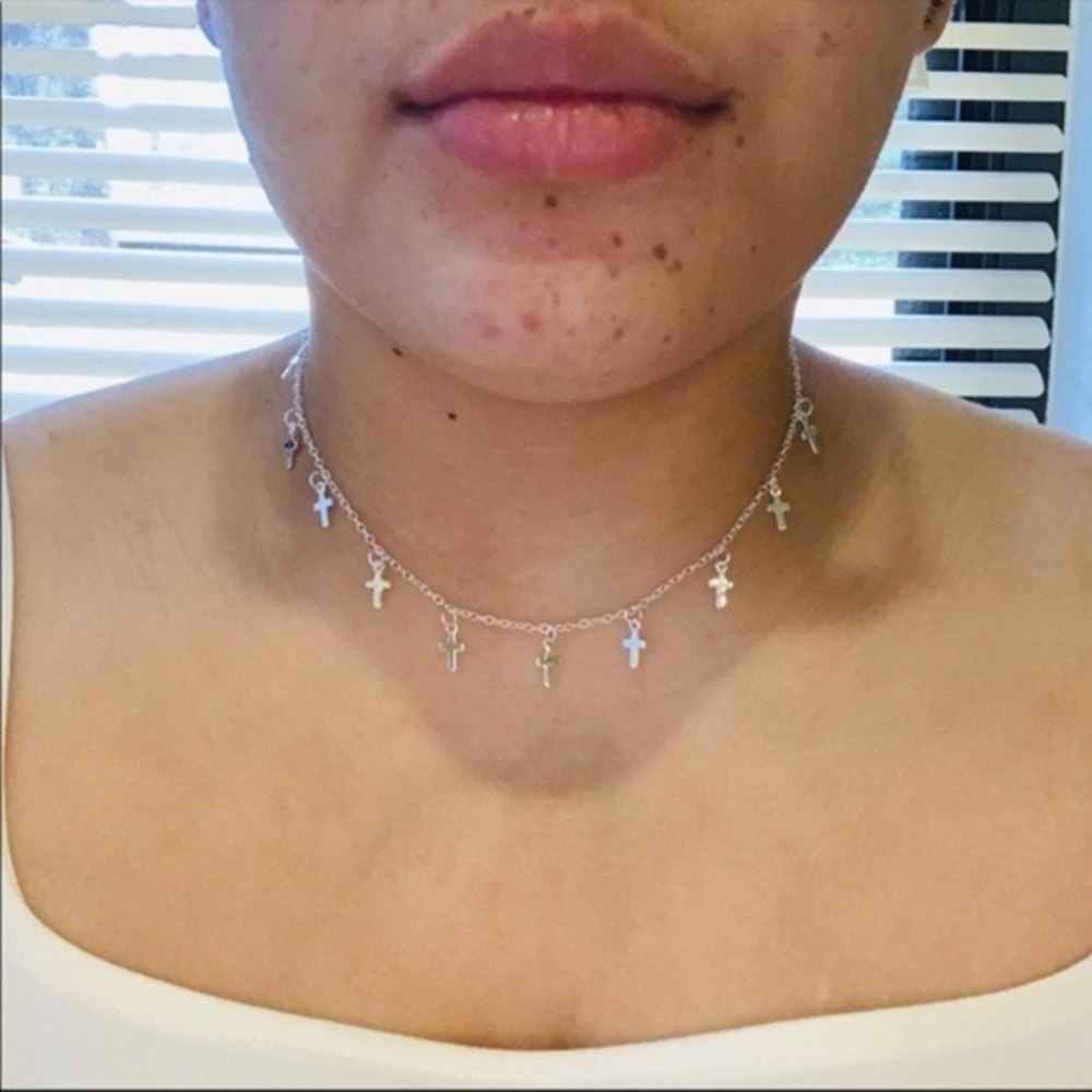 3/$30 🤍 Mini Cross Choker Necklace